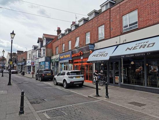 Sweet Swan House Apartment Rickmansworth Bagian luar foto