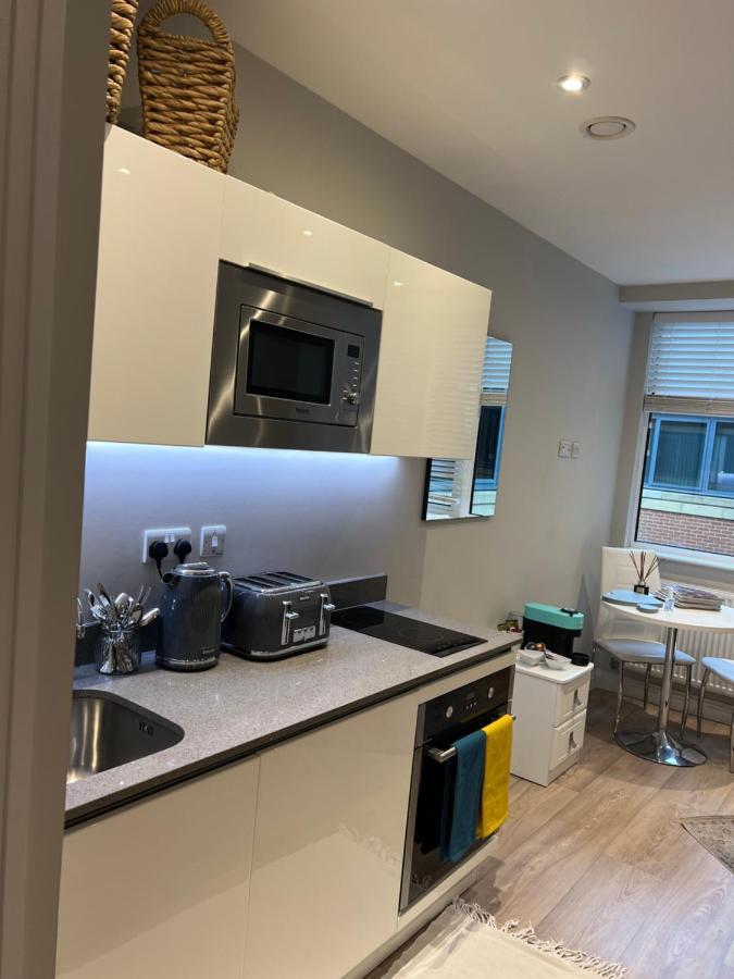 Sweet Swan House Apartment Rickmansworth Bagian luar foto