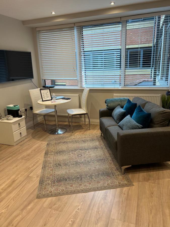 Sweet Swan House Apartment Rickmansworth Bagian luar foto